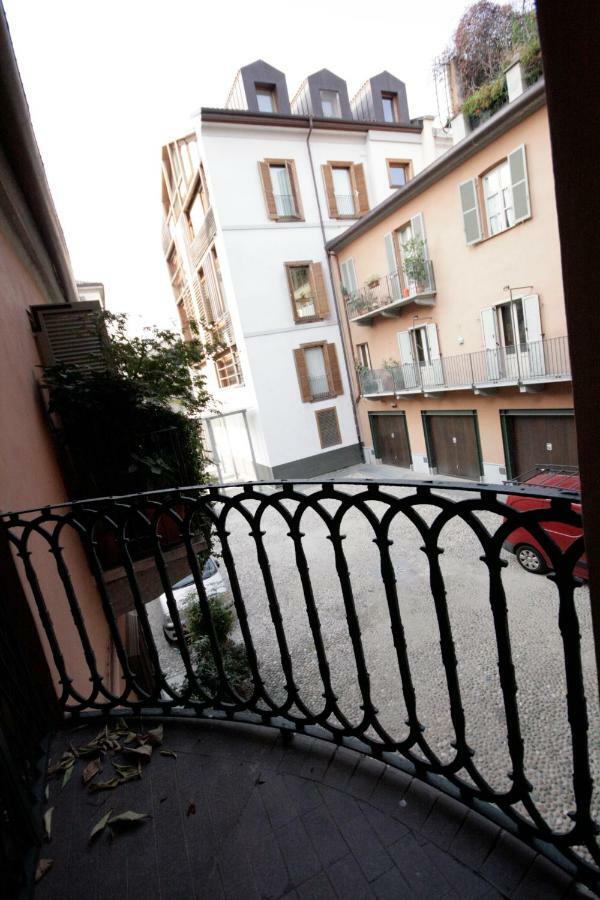 Quiete E Charme Con Posto Auto In Centro Citta! Lägenhet Turin Exteriör bild